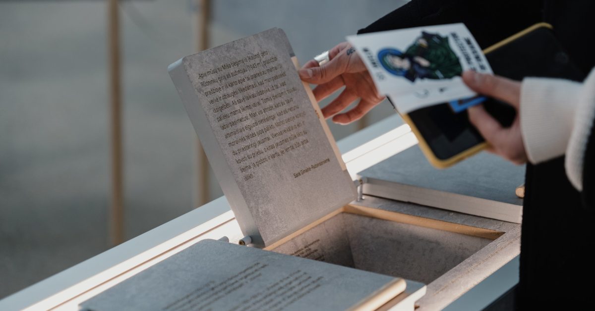 Moments from the opening of the physical exhibition at the Centre for Scientific Communication and Information, Vilnius, 2022.